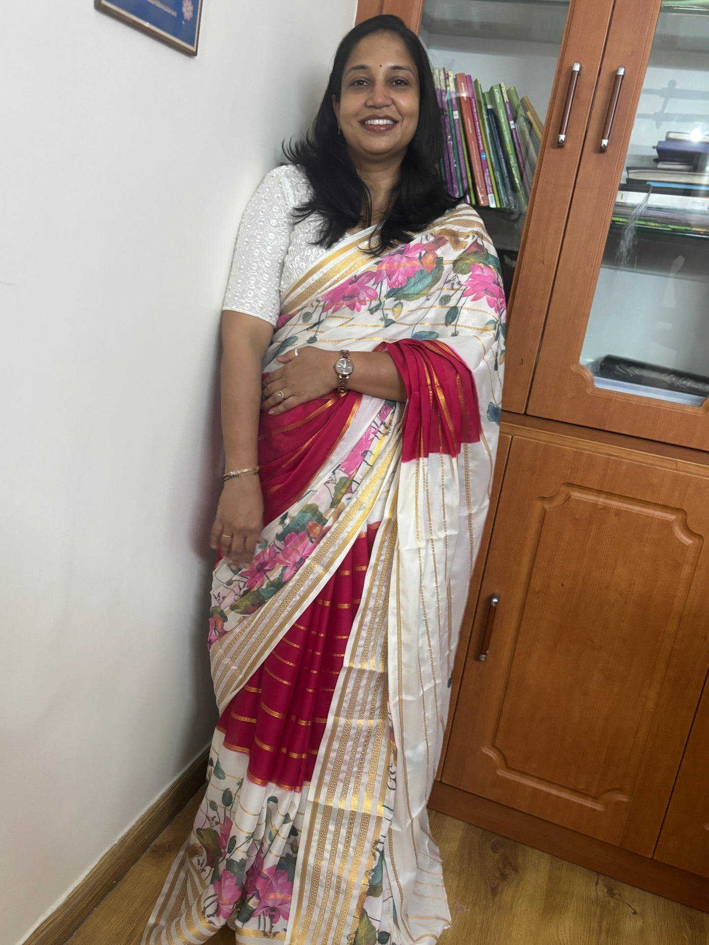 Semi Crepe Pink N White Silk Saree
