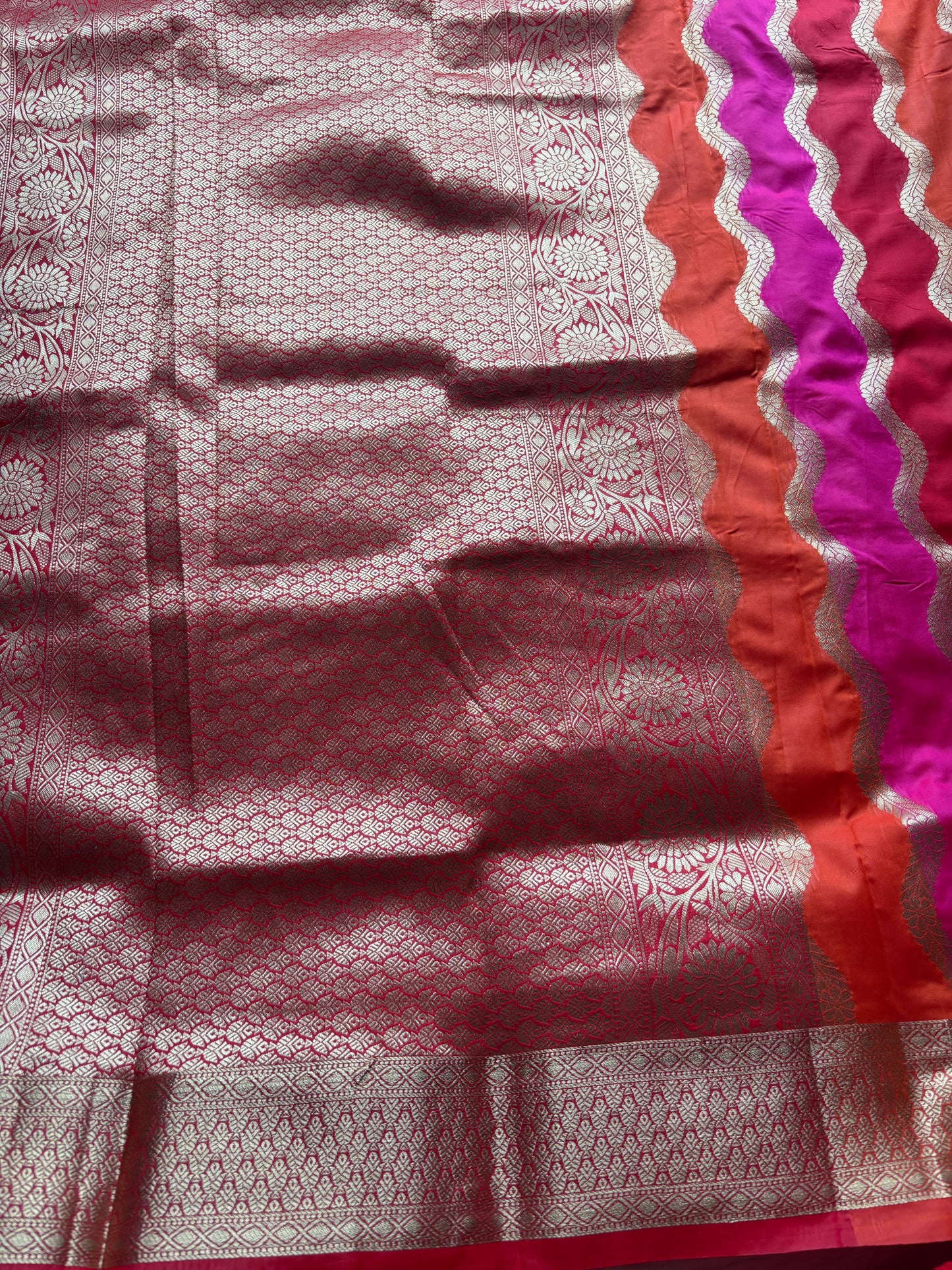 Lehariya Pink and Orange Soft Silk Saree
