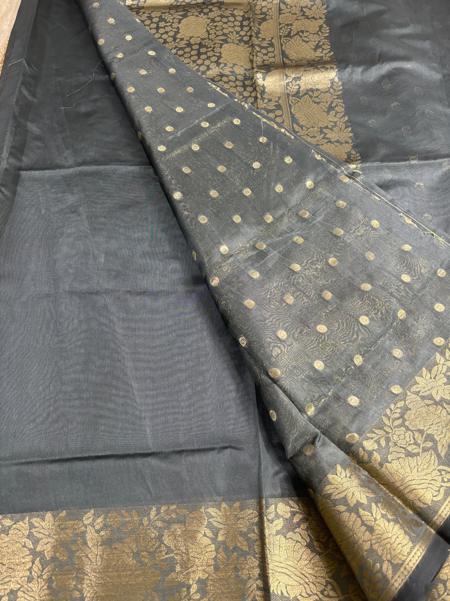 Grey Dola Plain Silk Saree