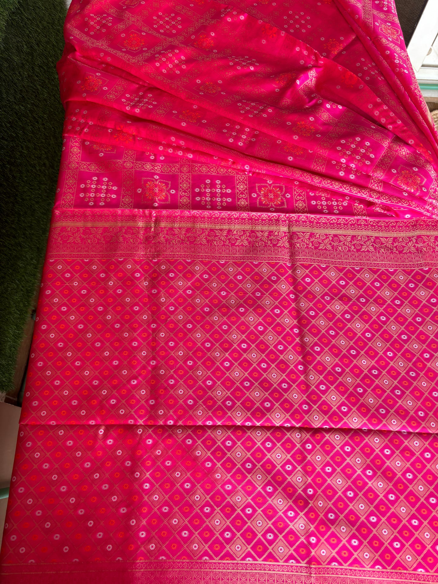 Rani Pink  Bhandani Saree