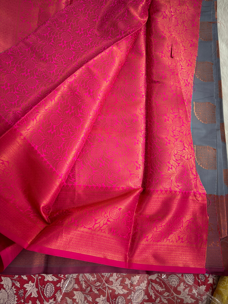 Riya Banarasi Saree