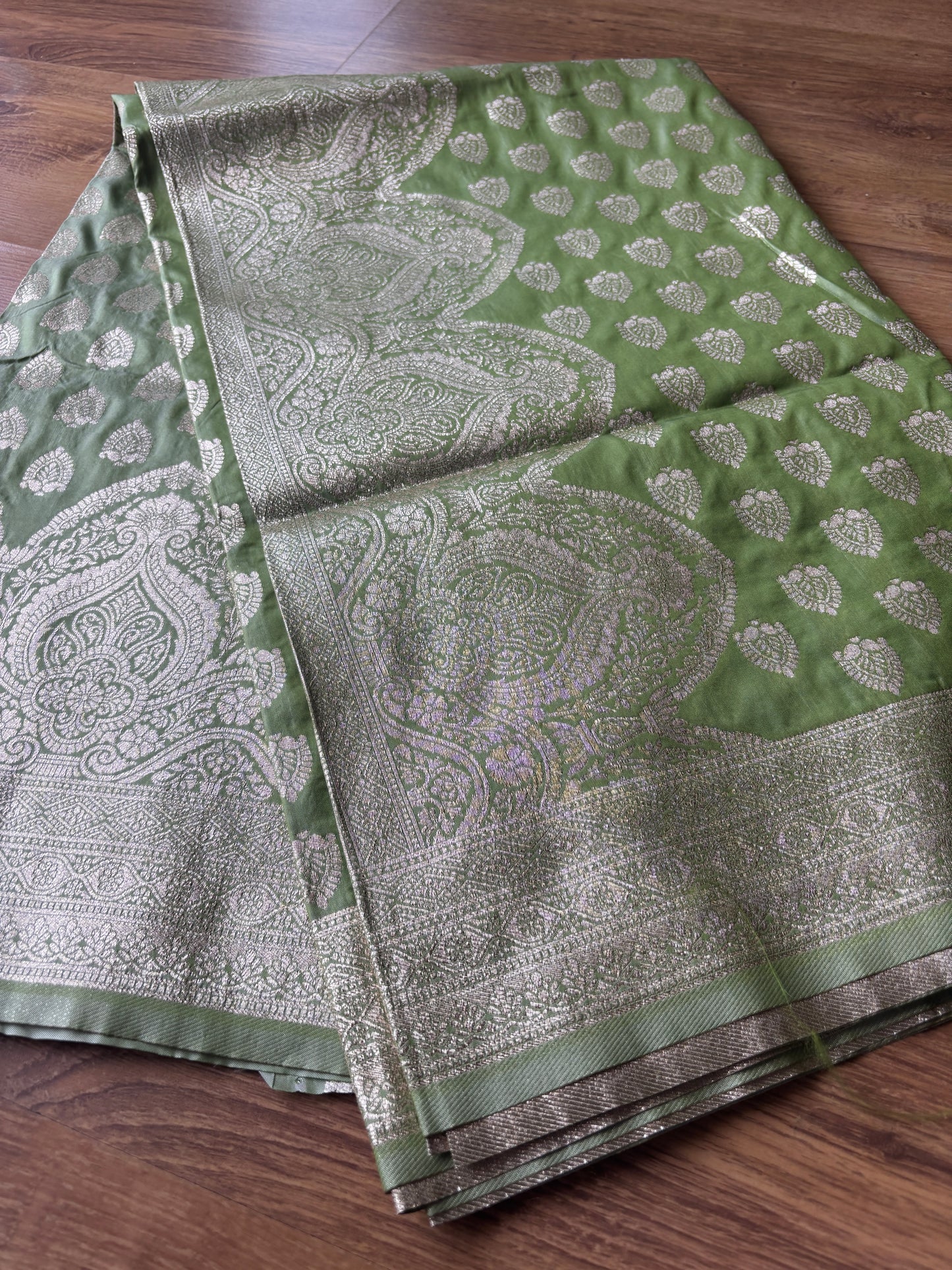 Pista Green Banarasi Silk Saree(39)