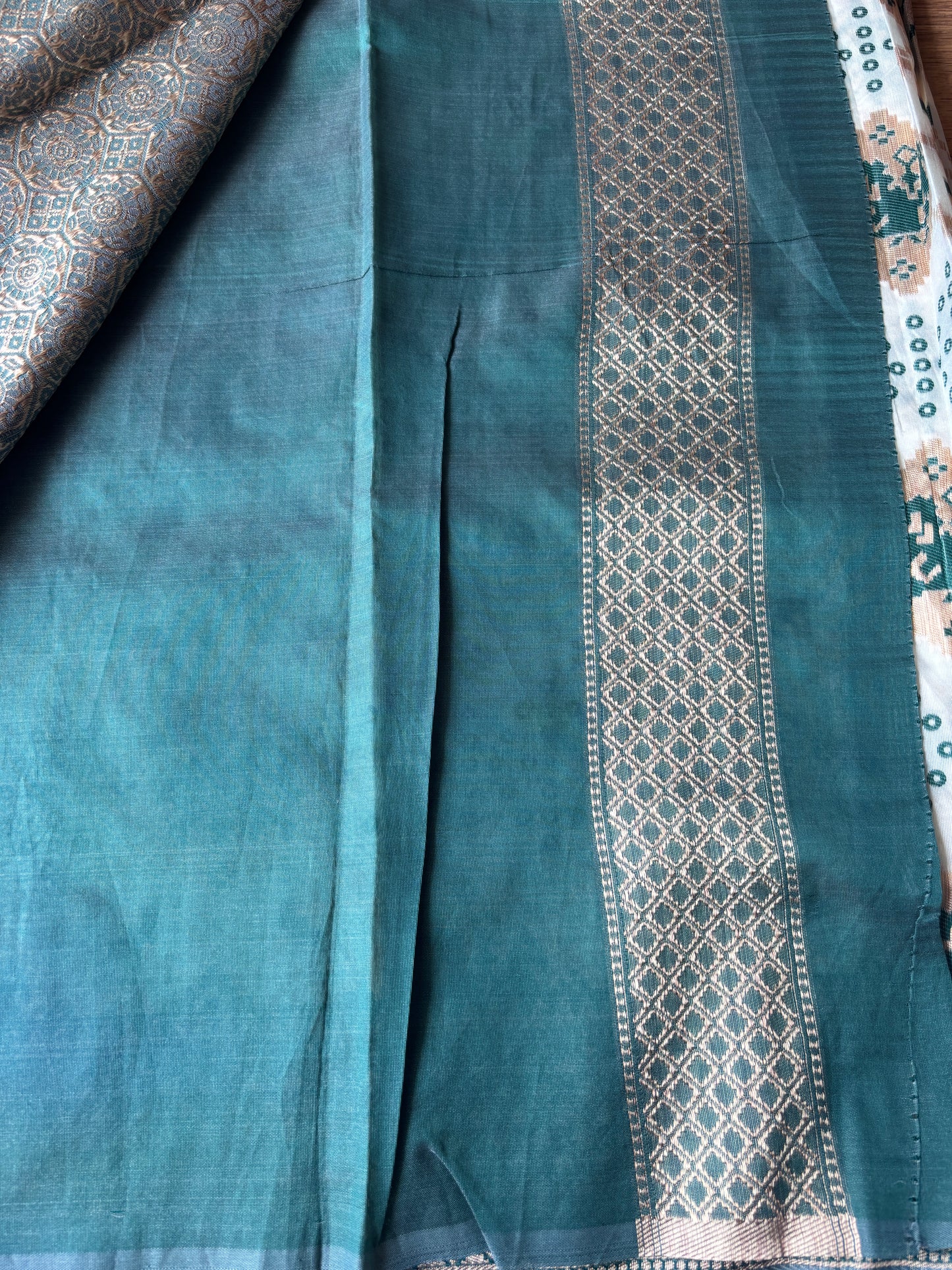 Green and White Cotton Silk Saree