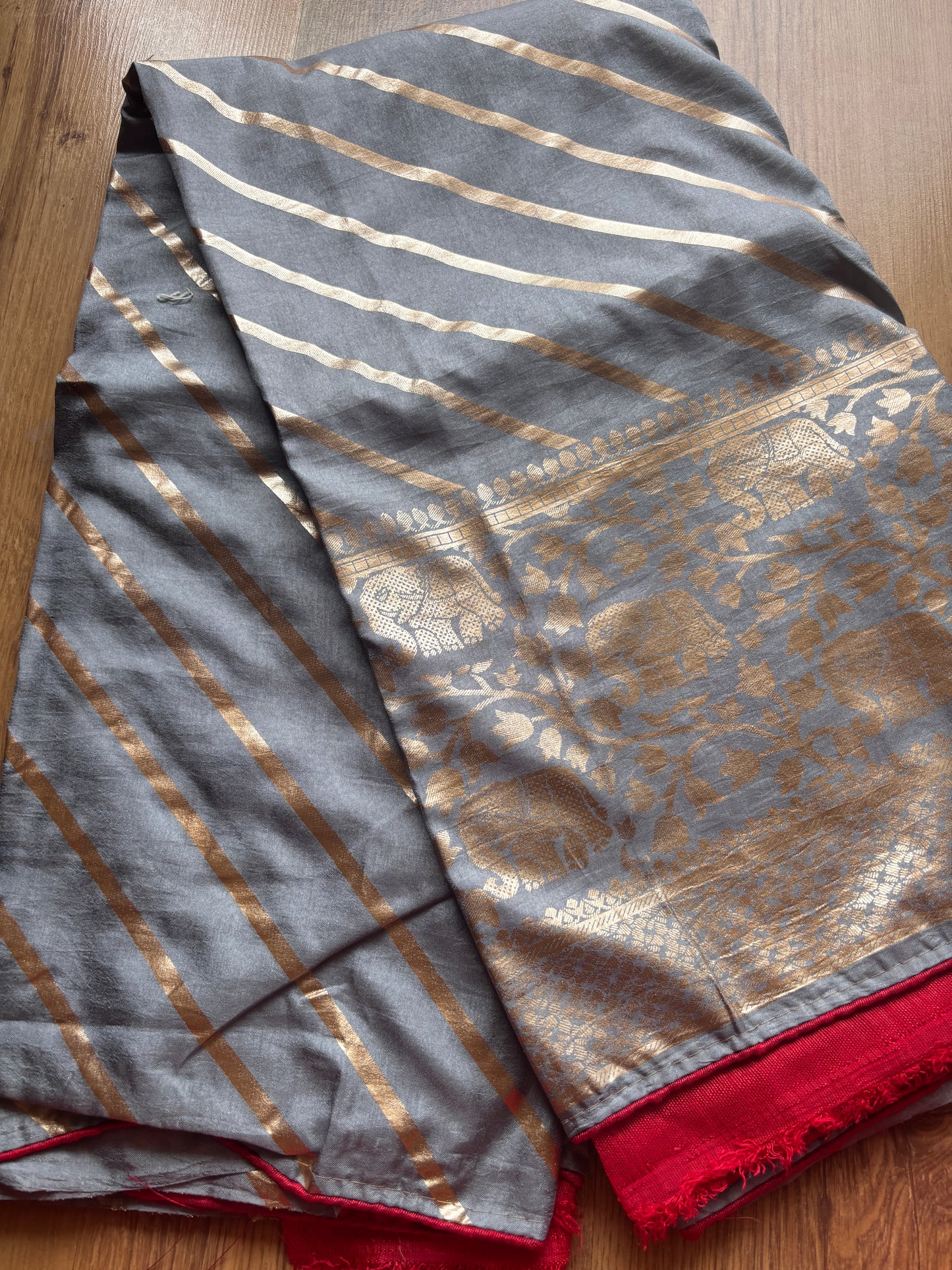 Light Grey Lehariya(B) Dola Silk Saree