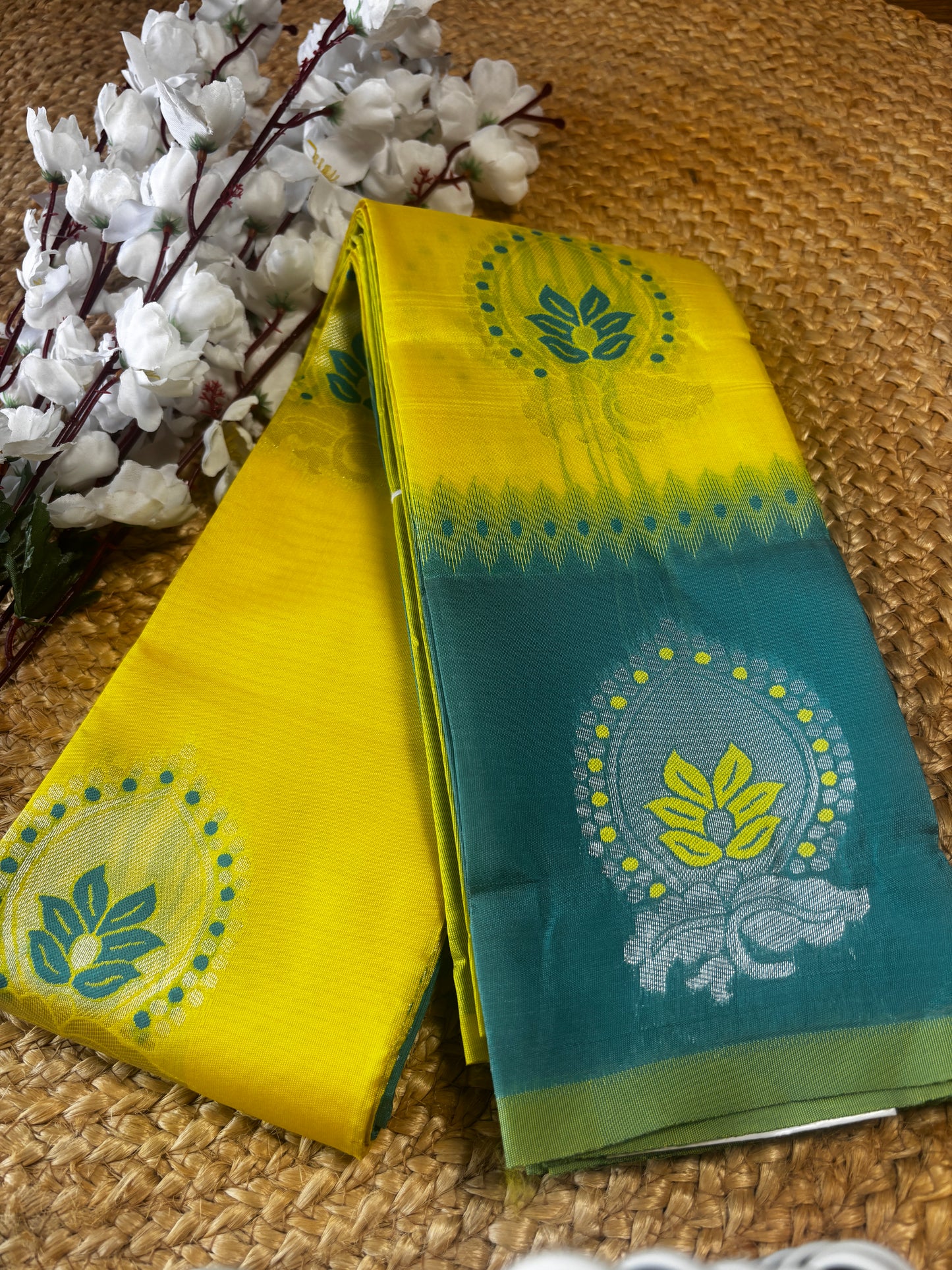 Harita Deepa Radiant Yellow & Teal Kanchivaram Soft Silk Saree