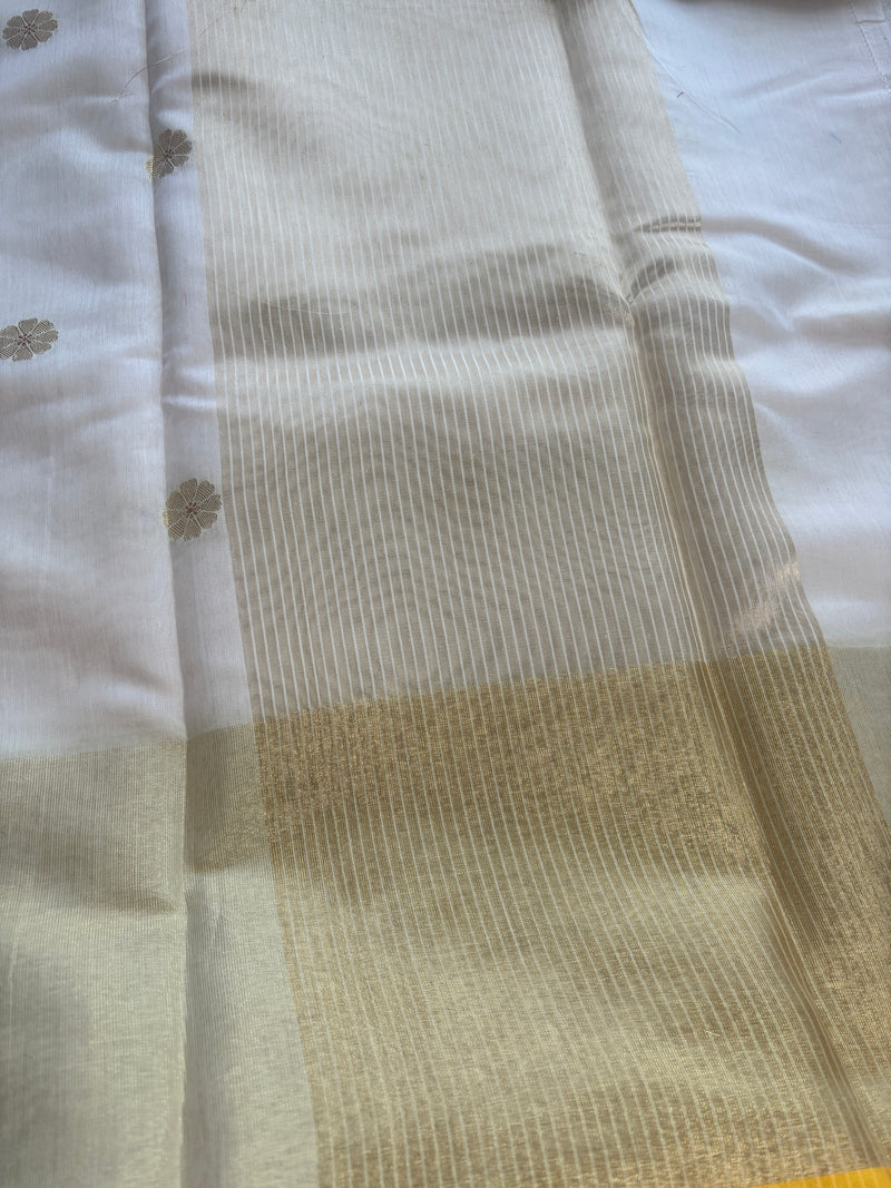 Neeta Sindo Off-White Cotton Silk Saree