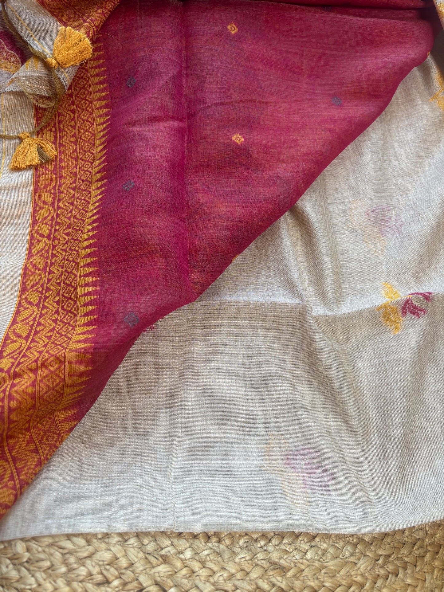 Padma1 Pichwai Beige Cotton Linen Saree