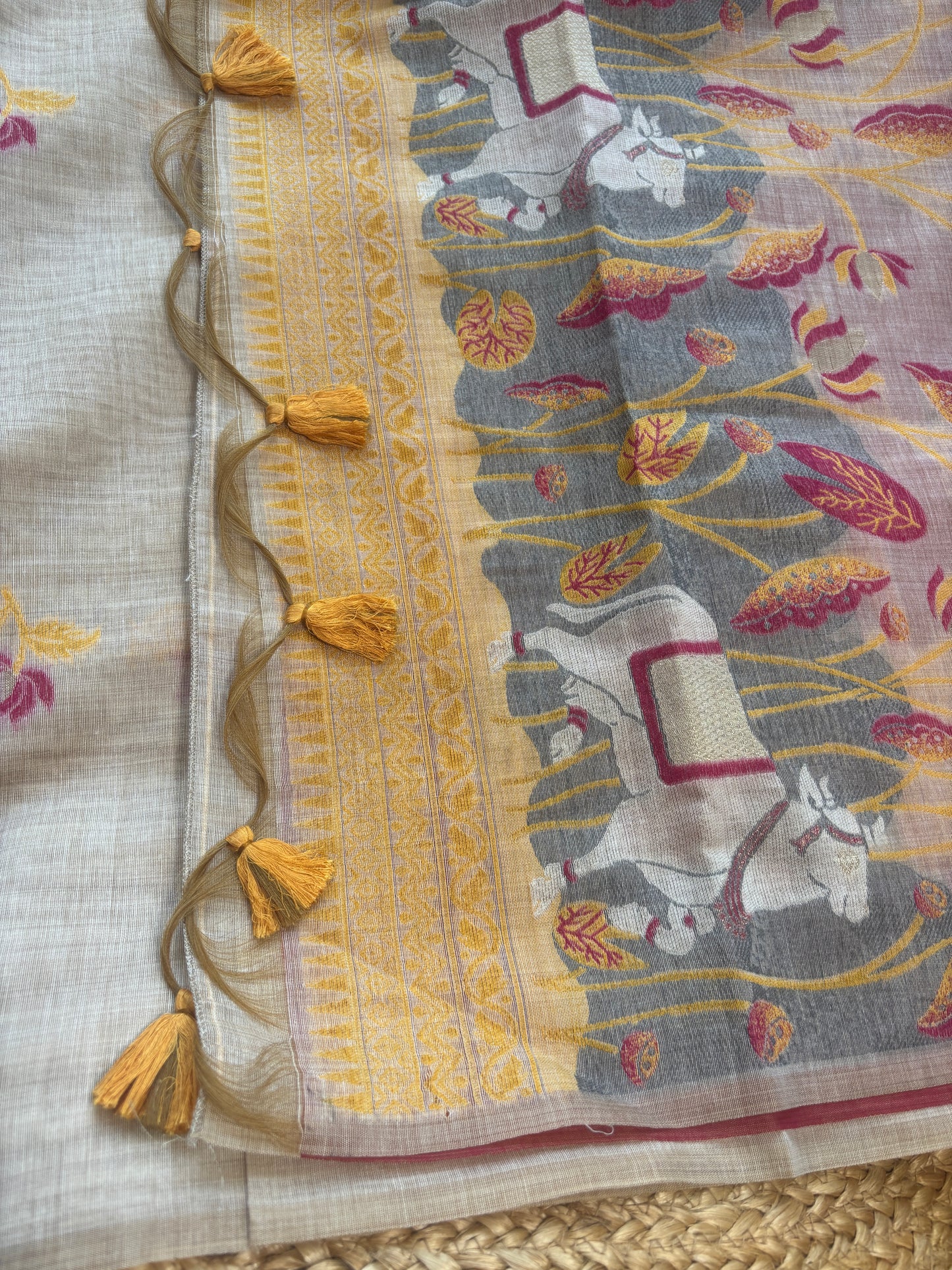 Padma1 Pichwai Beige Cotton Linen Saree