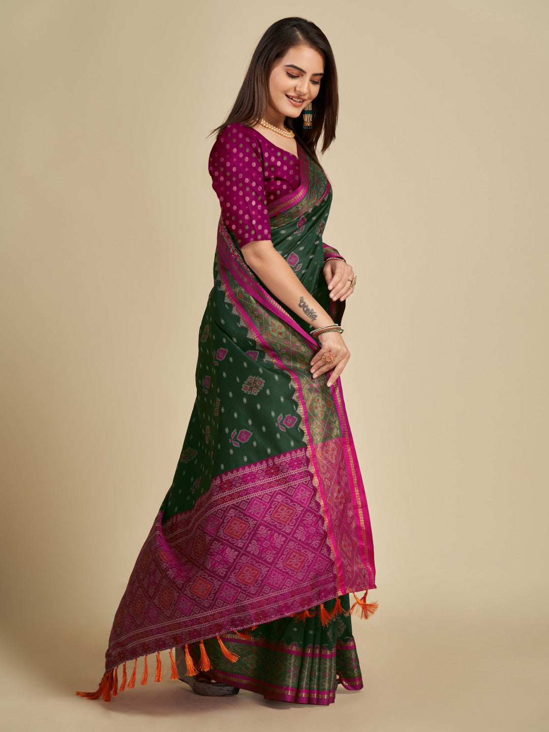 Stuthi dark green Silk saree